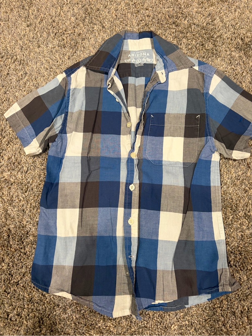 Arizona Jean Company Short-Sleeve Blue and White Check Button-Down Shirt
